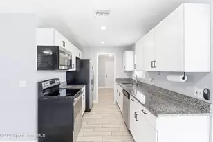 2936 Pembroke Rd, Melbourne, FL 32935 - Photo 11