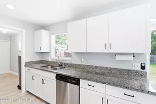 2936 Pembroke Rd, Melbourne, FL 32935 - Photo 13
