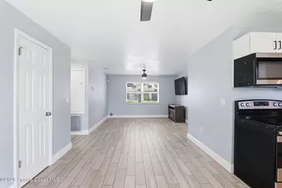 2936 Pembroke Road, Melbourne, FL 32935 - Photo 9