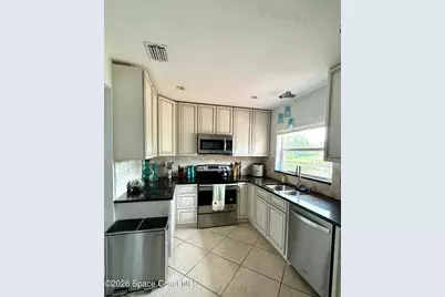 589 Hillside Court, Melbourne, FL 32935 - Photo 7