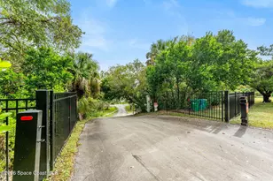 2705 N Indian River Dr, Cocoa, FL 32922 - Photo 47
