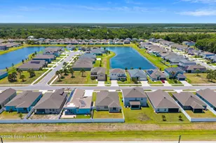 1052 Corbin Cir SW, Palm Bay, FL 32908 - Photo 3