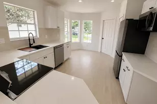 5745 King James Ave, Leesburg, FL 34748 - Photo 3