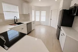 5745 King James Ave, Leesburg, FL 34748 - Photo 3