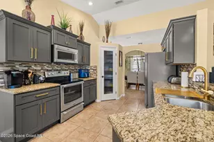 121 Nadell Ave NW, Palm Bay, FL 32907 - Photo 11