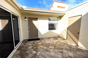 718 Pine Island Dr, Melbourne, FL 32940 - Photo 3