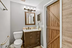 718 Pine Island Dr, Melbourne, FL 32940 - Photo 29
