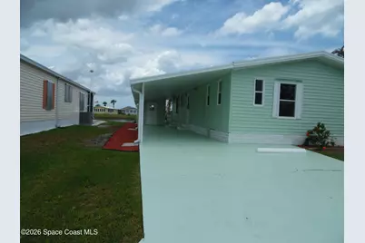 1040 E Dracena Drive E #P28, Micco, FL 32976 - Photo 3