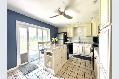 1823 Red Bud Circle NW, Palm Bay, FL 32907 - Photo 9