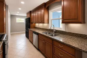1592 Coral St, Merritt Island, FL 32952 - Photo 9