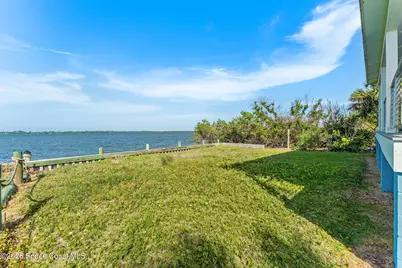 25 Vip Island #B, Grant-Valkaria, FL 32949 - Photo 29