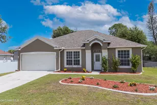 1541 Gardenton St NW, Palm Bay, FL 32907 - Photo 3