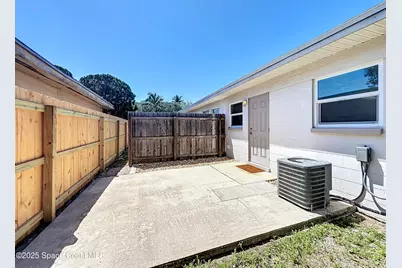 335 N Brevard Avenue, Cocoa Beach, FL 32931 - Photo 21