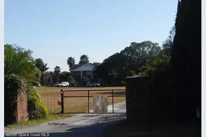 1711 17th Street W, Palmetto, FL 34221 - Photo 3