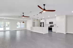 8575 100th Ave, Vero Beach, FL 32967 - Photo 3