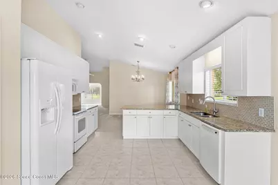 6904 Renshaw Drive, Melbourne, FL 32940 - Photo 7