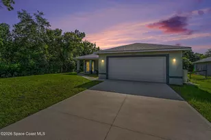 8815 100th Ct, Vero Beach, FL 32967 - Photo 3