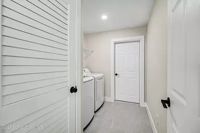 8815 100th Court, Vero Beach, FL 32967 - Photo 9