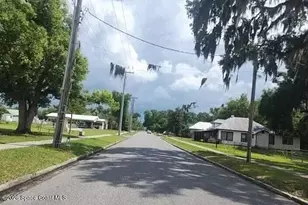 14303 14th St, Dade City, FL 33625 - Photo 5