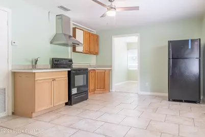 544 S Wildwood Lane, Melbourne, FL 32904 - Photo 17