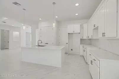 2062 SW O'Connel Avenue, Palm Bay, FL 32908 - Photo 5