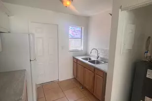 439 Barbara Jenkins St, Cocoa, FL 32922 - Photo 5