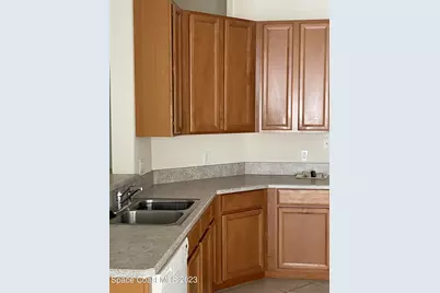2362 Glasbern Circle, Melbourne, FL 32904 - Photo 5