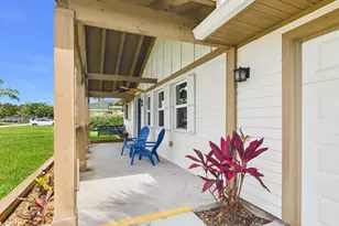 662 Vocelle Ave, Sebastian, FL 32958 - Photo 3