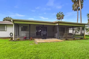 662 Vocelle Ave, Sebastian, FL 32958 - Photo 25