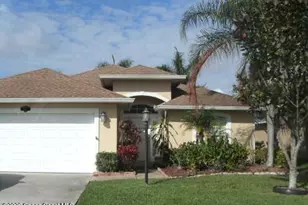 969 Tavernier Cir NE, Palm Bay, FL 32905 - Photo 1