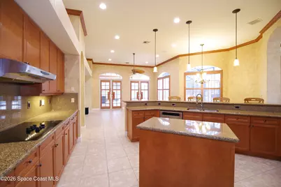 9400 Scarborough Court, Port Saint Lucie, FL 34986 - Photo 13