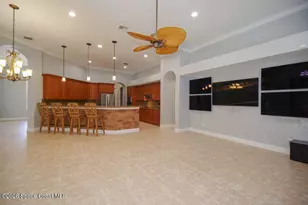 9400 Scarborough Ct, Port Saint Lucie, FL 34986 - Photo 7