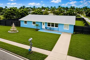 540 Barrett Dr, Merritt Island, FL 32952 - Photo 1