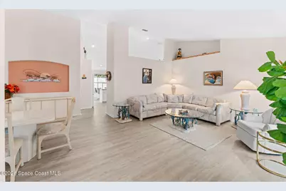 685 Naples Court, Melbourne, FL 32904 - Photo 9