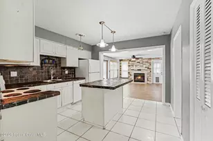 610 Japonica Dr, Melbourne, FL 32901 - Photo 13
