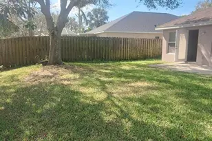 2891 Stratford Pointe Dr, Melbourne, FL 32904 - Photo 5