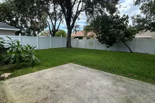 2891 Stratford Pointe Dr, Melbourne, FL 32904 - Photo 15