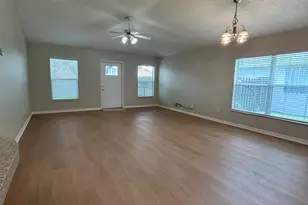2891 Stratford Pointe Dr, Melbourne, FL 32904 - Photo 3