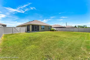 333 Guinevere Dr SW, Palm Bay, FL 32908 - Photo 25