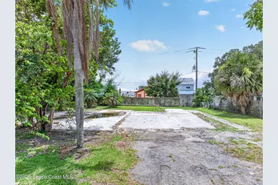 141 W Volusia Lane, Cocoa Beach, FL 32931 - Photo 7