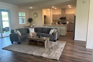 647 Airoso Rd SE, Palm Bay, FL 32909 - Photo 9
