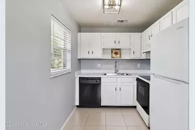 105 Spring Lake Court #203, Vero Beach, FL 32962 - Photo 7
