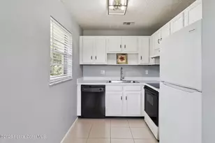 105 Spring Lake Ct, Vero Beach, FL 32962 - Photo 7