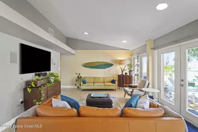 514 Cocoa Isles Boulevard, Cocoa Beach, FL 32931 - Photo 11