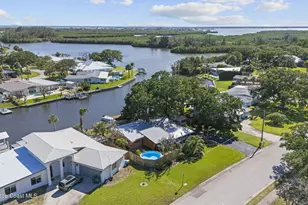 514 Cocoa Isles Blvd, Cocoa Beach, FL 32931 - Photo 3