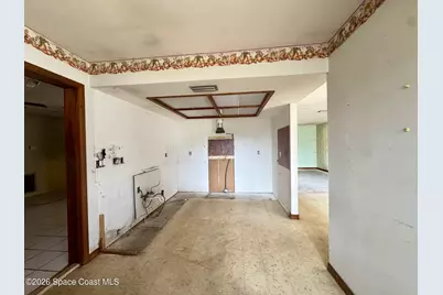 876 Remsen Avenue NW, Palm Bay, FL 32907 - Photo 5