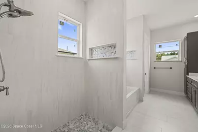 708 Daysland Avenue SW, Palm Bay, FL 32908 - Photo 19