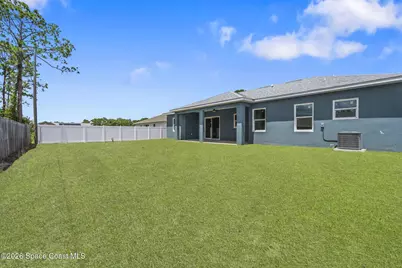 708 Daysland Avenue SW, Palm Bay, FL 32908 - Photo 29