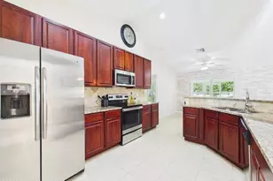 661 Jenkins St, Sebastian, FL 32958 - Photo 9