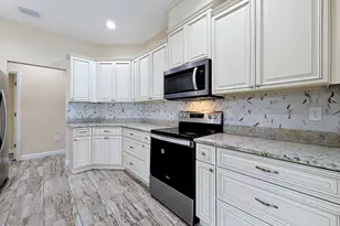 624 Osmosis Dr SW, Palm Bay, FL 32908 - Photo 87